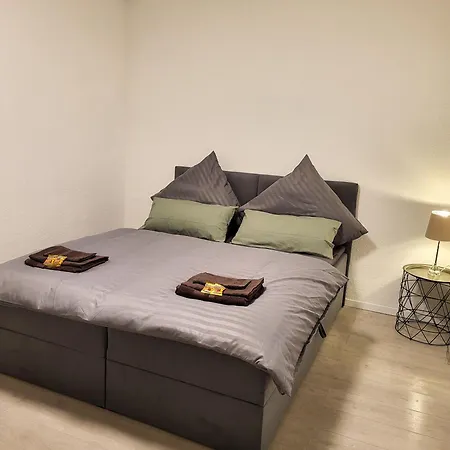 Golden Star Apartment